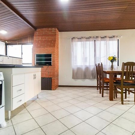 בומבינאס Apartamento Cobertura - 140 Metros Da Praia מראה חיצוני תמונה