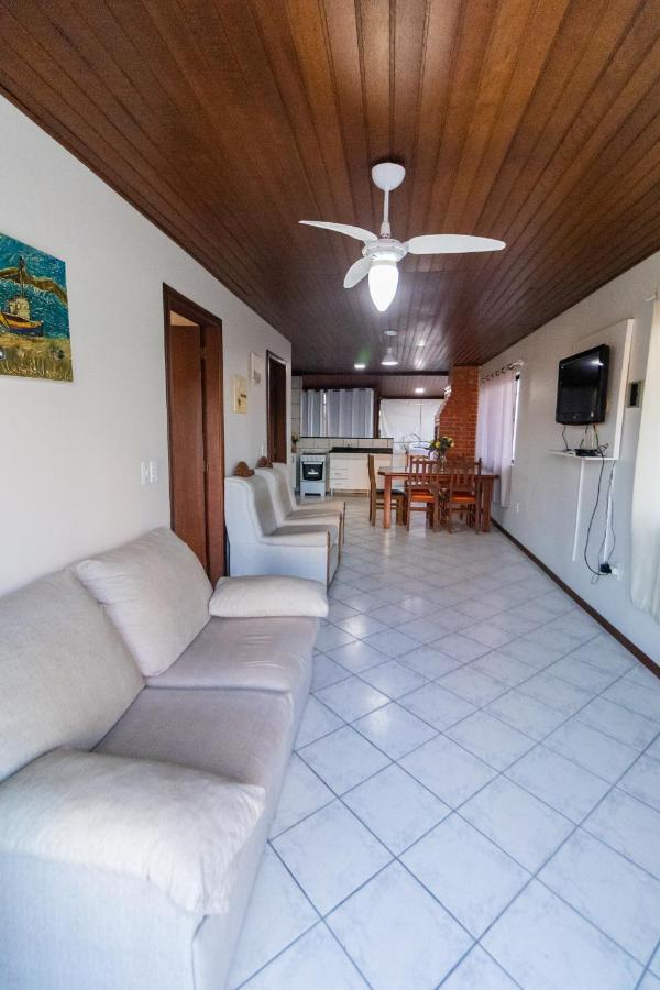 בומבינאס Apartamento Cobertura - 140 Metros Da Praia מראה חיצוני תמונה