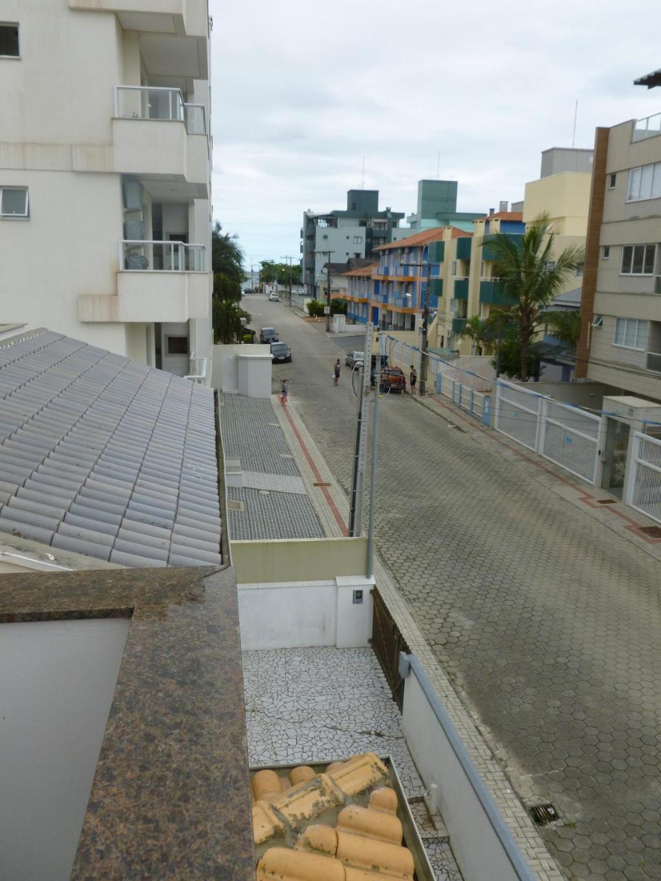 בומבינאס Apartamento Cobertura - 140 Metros Da Praia מראה חיצוני תמונה